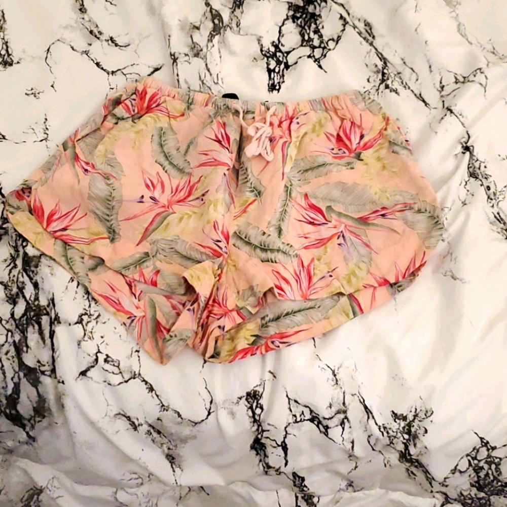 Tropical shorts